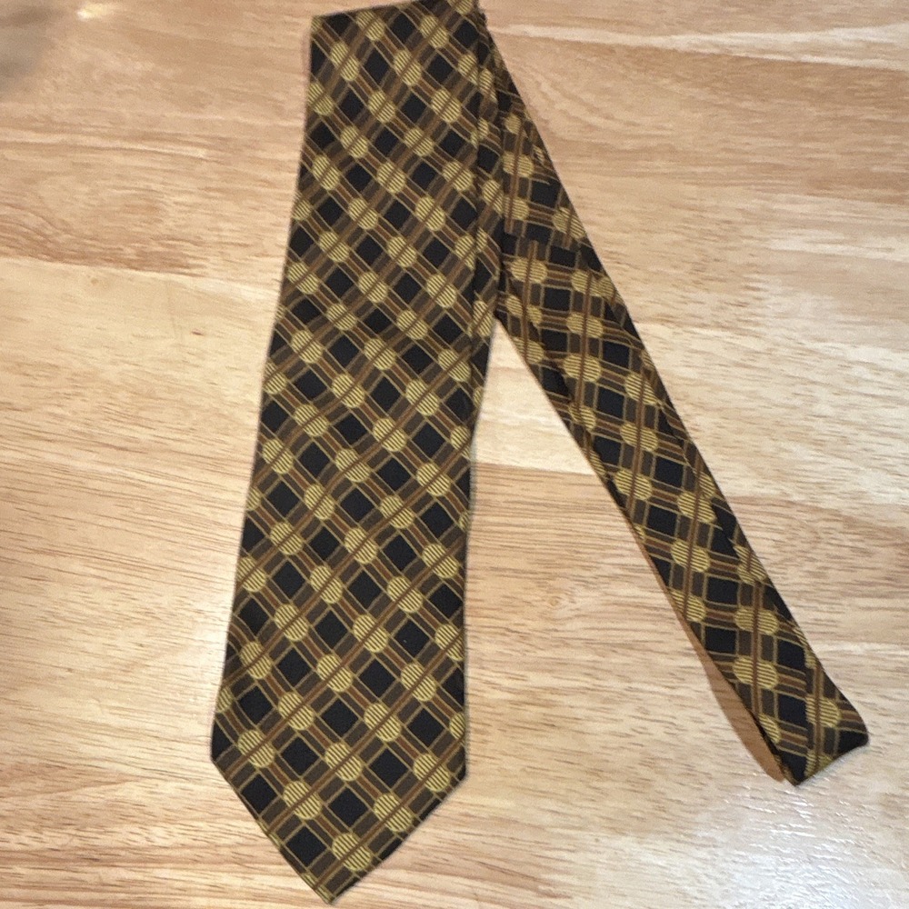 Barneys New York 100% Silk Pointed Tie Black/Gold/Brown Geometric Woven Men's